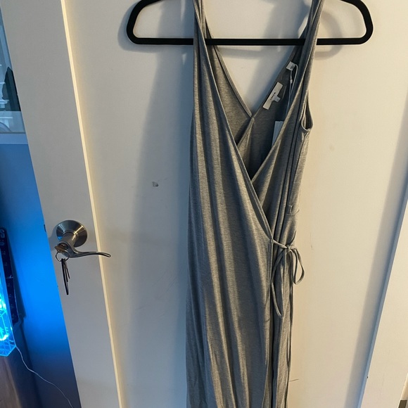 Vince Dresses & Skirts - Vince comfy dress!